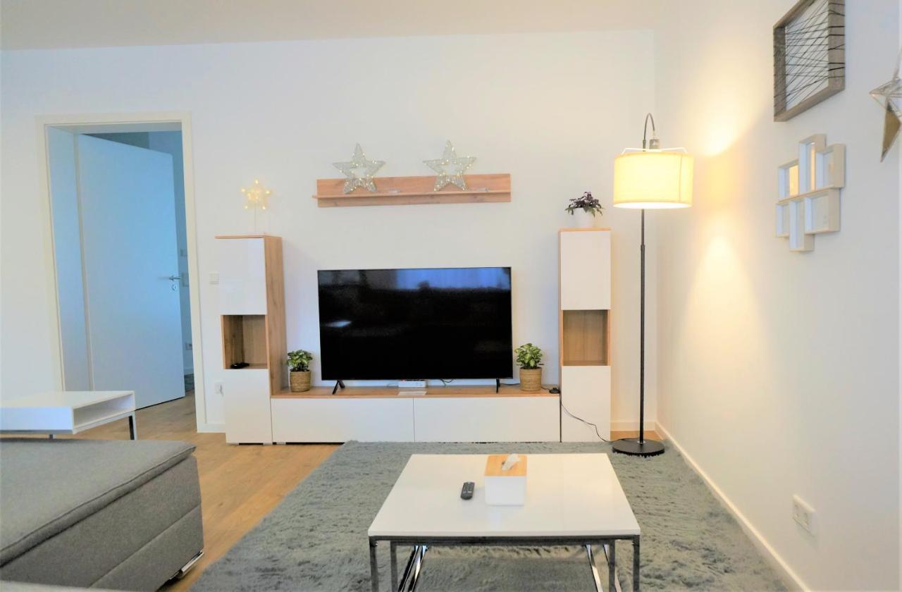 Mein Apartment, Stars Mit Balkon Und Klima Fuer Bis Zu 4 Personen Frankenthal  Bagian luar foto