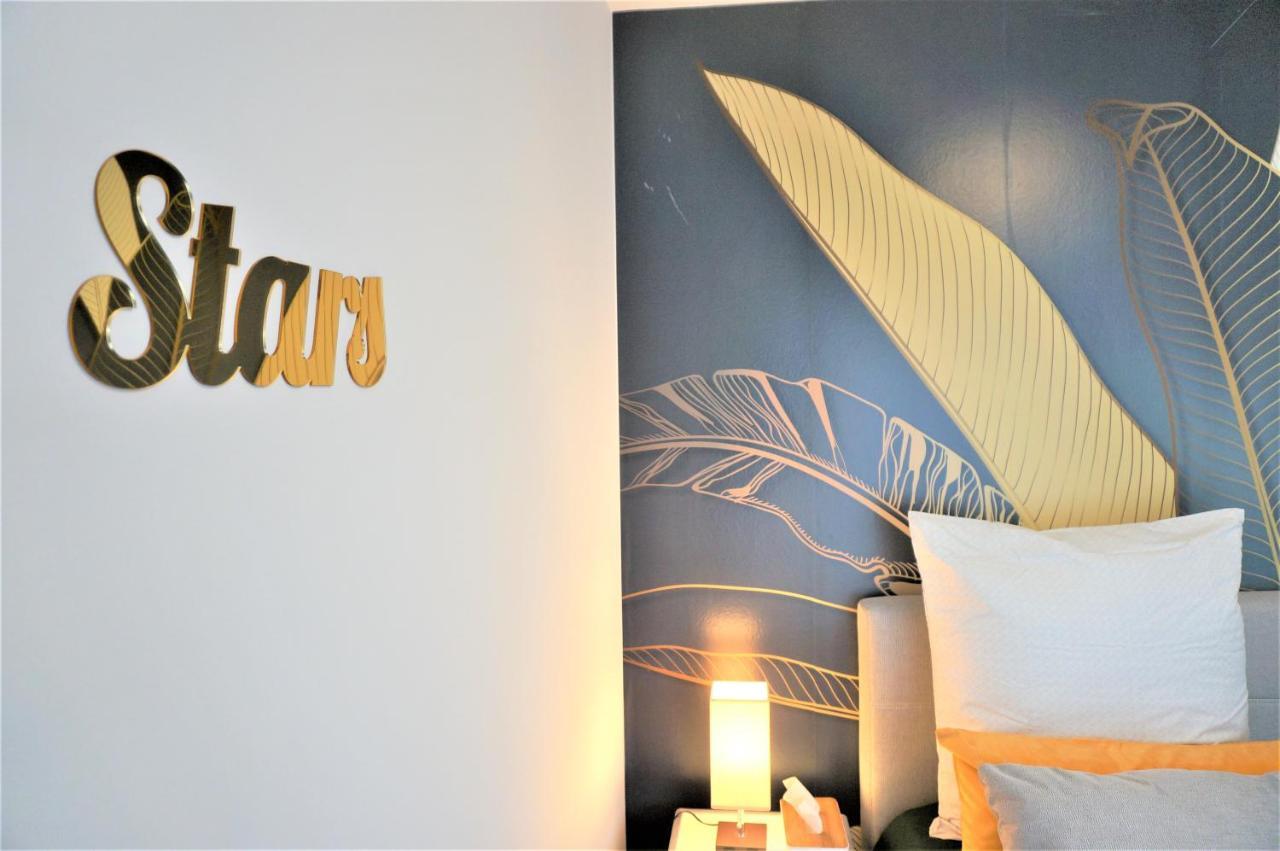 Mein Apartment, Stars Mit Balkon Und Klima Fuer Bis Zu 4 Personen Frankenthal  Bagian luar foto