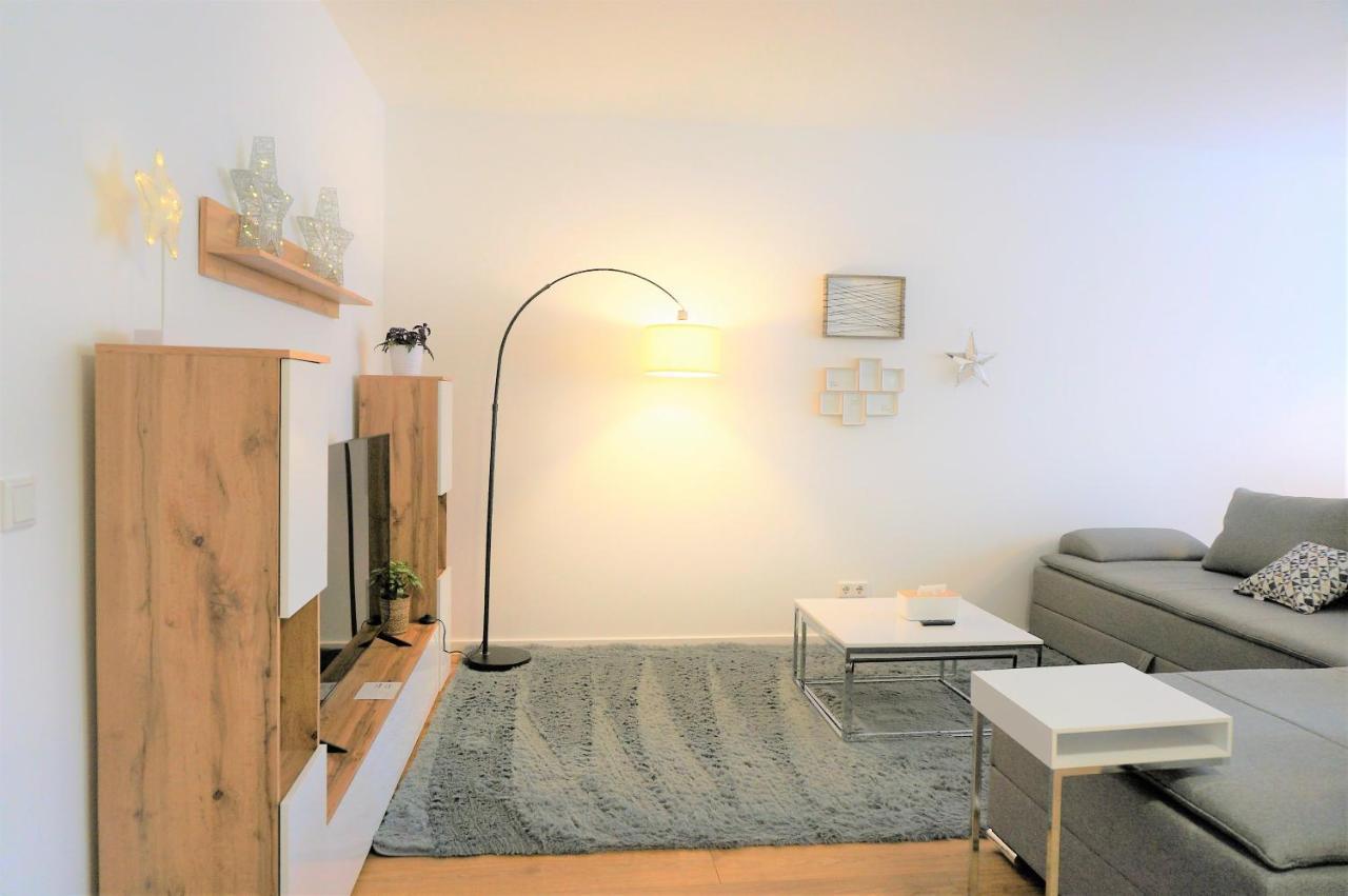 Mein Apartment, Stars Mit Balkon Und Klima Fuer Bis Zu 4 Personen Frankenthal  Bagian luar foto